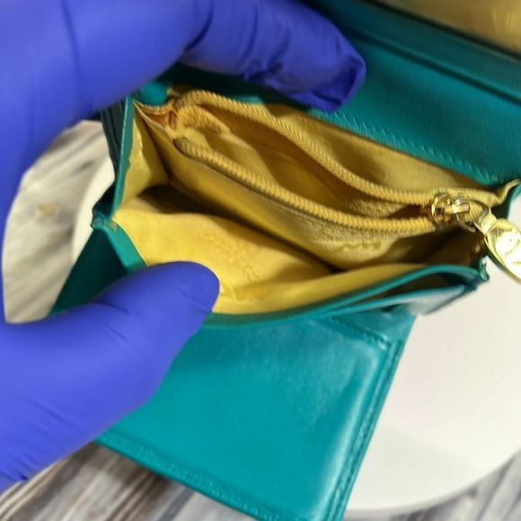 MCM TRIFOLD WALLET IN GUC - Picture 9 of 11